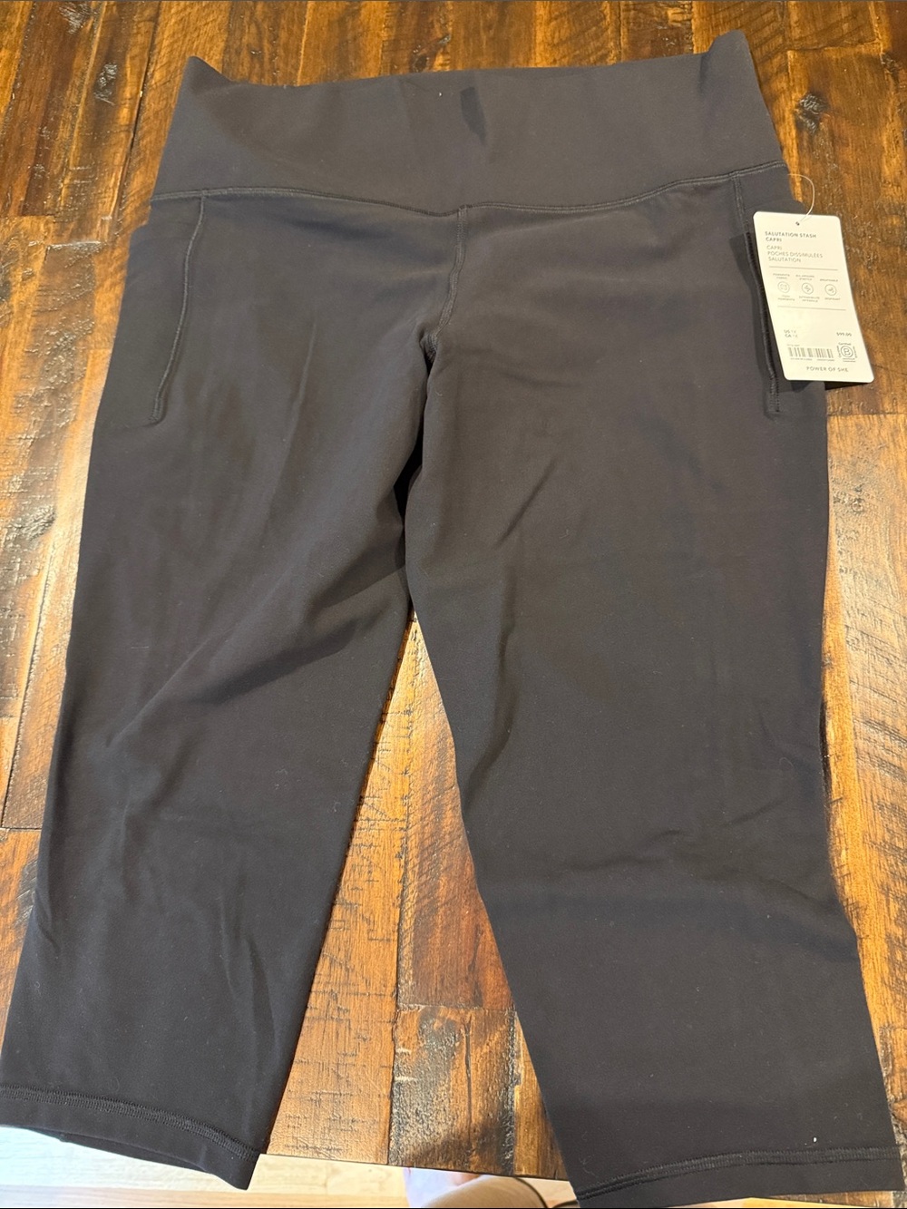 BRAND NEW Athleta Black Capri Leggings with Side Pockets